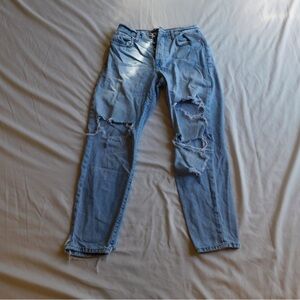 Women’s Ripped Forever 21 Jeans